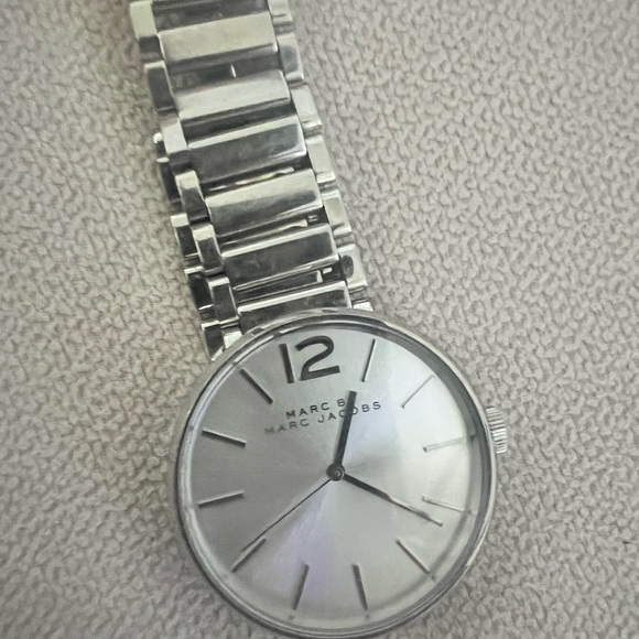 Marc Jacobs Watch - Picture 3 of 5